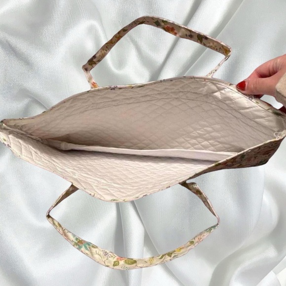 Floral quilted bag - Picture 3 of 3